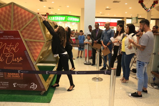 Boulevard realiza último sorteio da promoção Natal de Ouro - Boulevard realiza último sorteio da promoção Natal de Ouro - Acorda Cidade