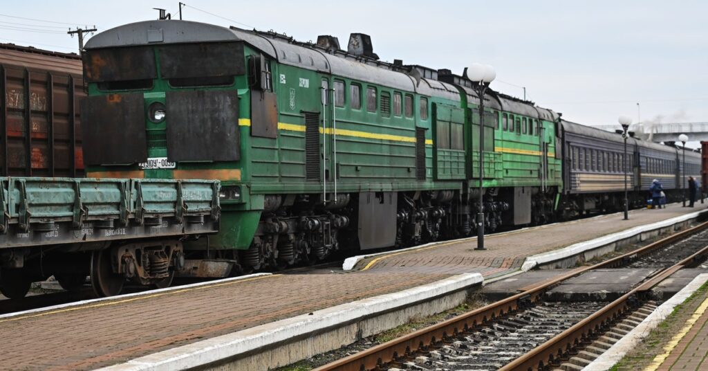 train ukraine GettyImages 1245736211 1024x536 - Como os trens da Ucrânia continuaram funcionando apesar das bombas, apagões e Biden